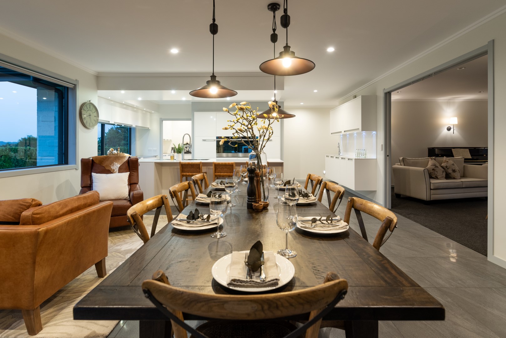 edkins-road-residence-arcline-kerikeri-architecture-dining-room-country-traditional (2)