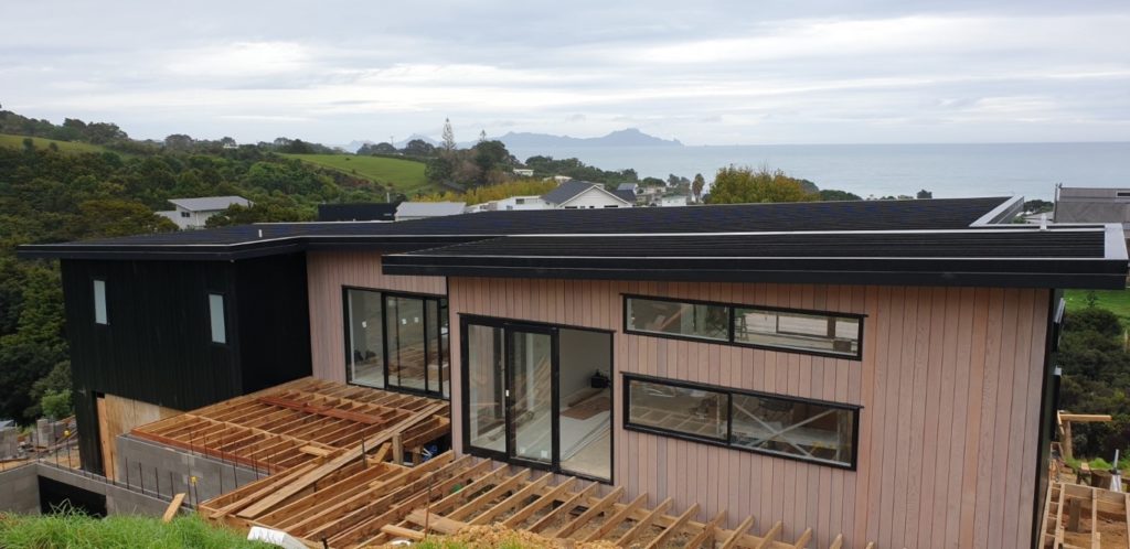 black-cedar-architecture-home-design-arcline-langs-beach-architecture-northland-nu-wall-building