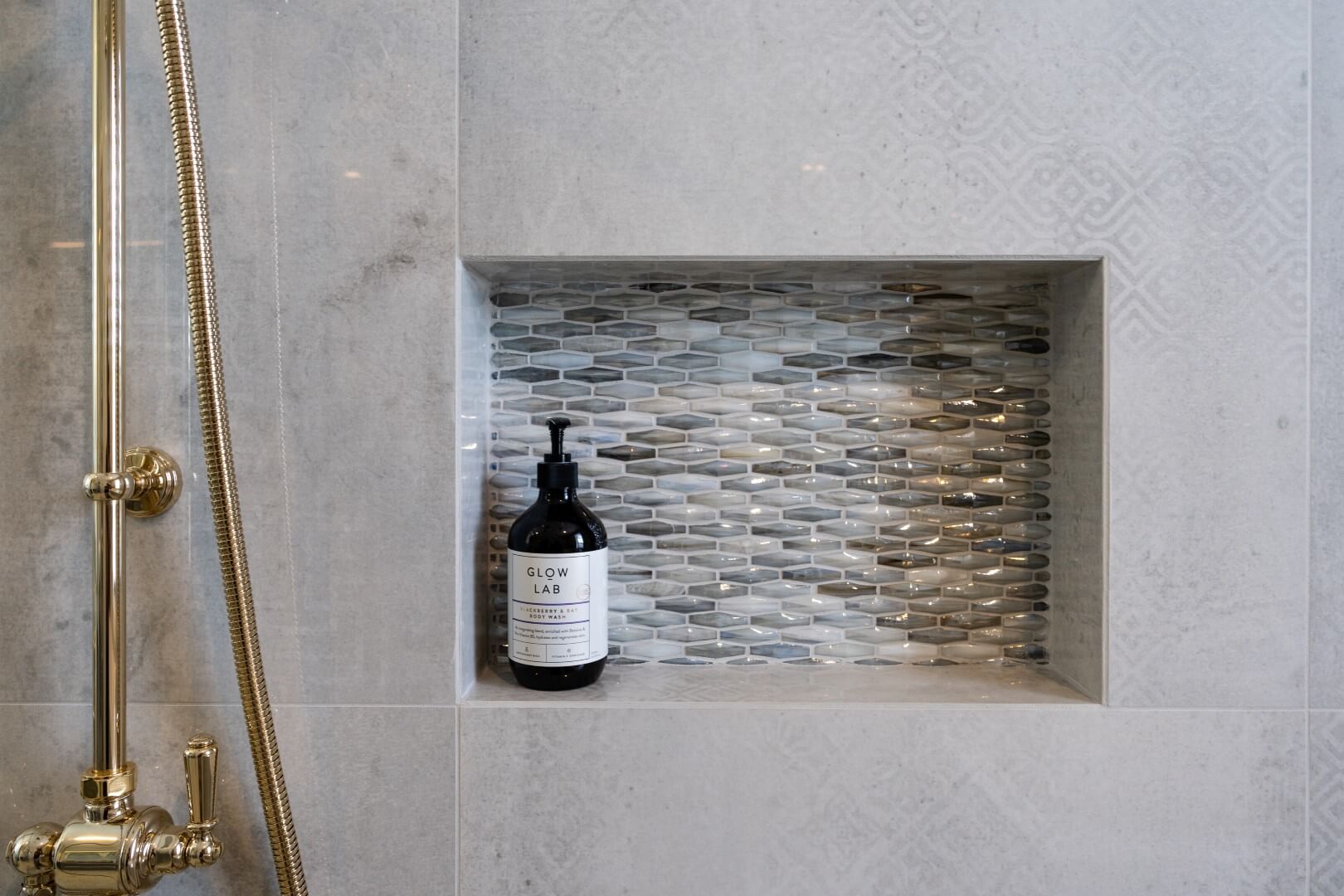 shower-nook-tiles-mosaic-soap-holder-rose-slide-rail-arcline-architecture-greys