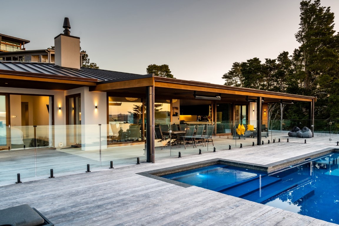 paihia-residence-exterior-arcline-architecture-pool-deck-lighting-balustrade-1