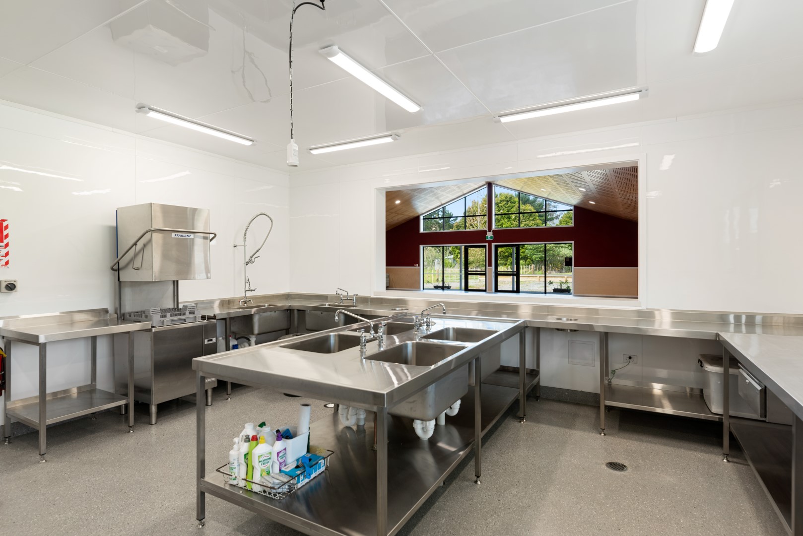 otatara-marae-commercial-kitchen-chiller-stainless-steel-benches-wash-down-arcline-architecture