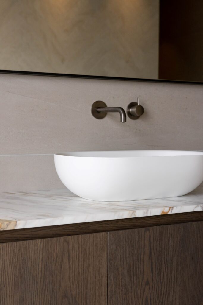 vanity-double-wall-hung-marble-top-white-basins-mirror-arcline-architecture