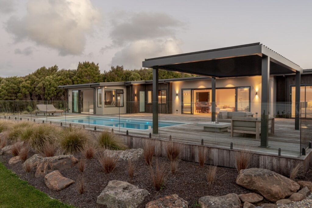 paewhenua-island-residence-arcline-architecture
