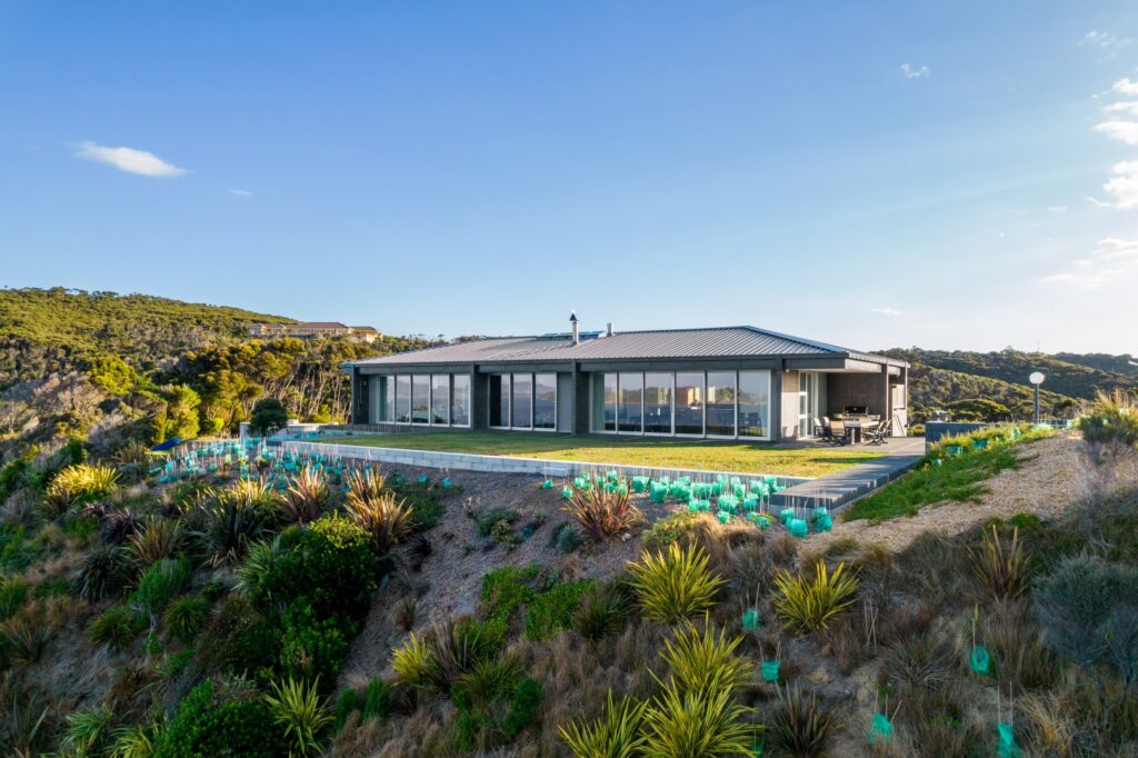 concrete-coastal-house-home-design-arcline-architecture-bunker