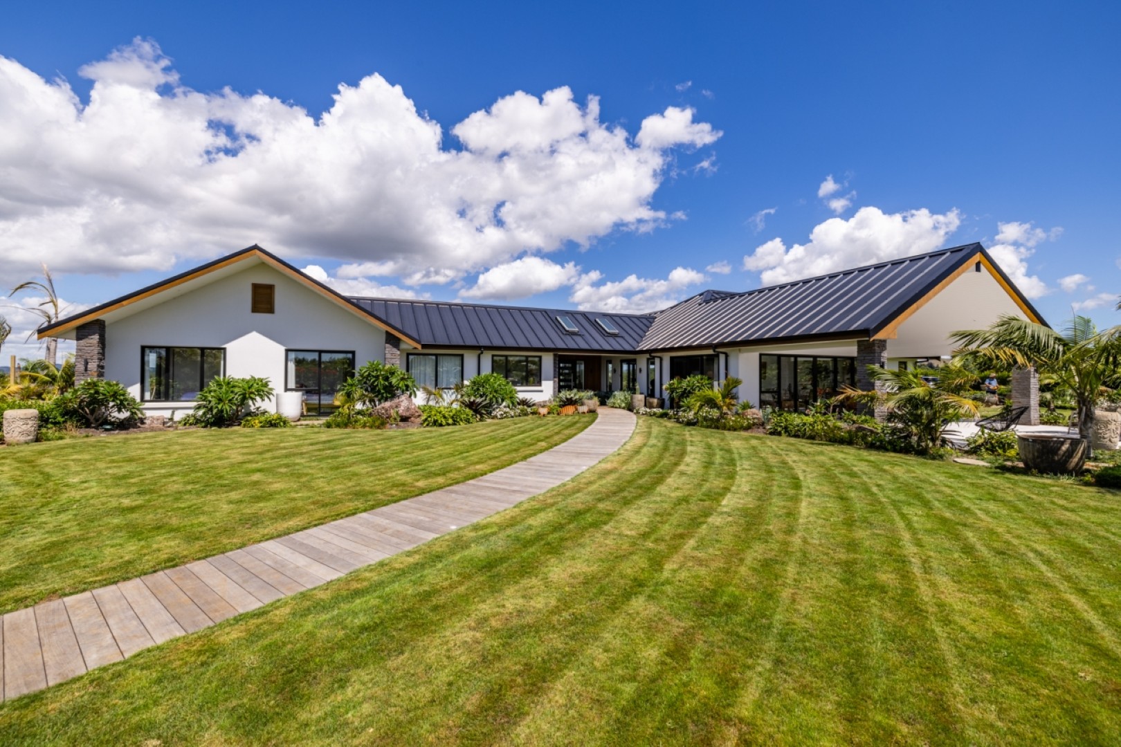 grass-mown-strips-lawn-arcline-architecture