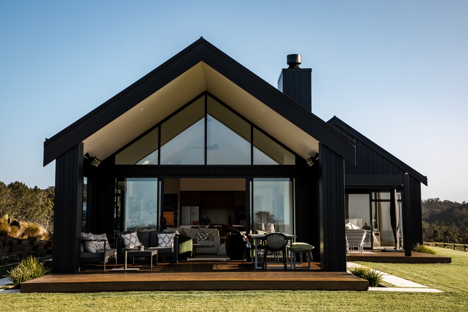 black-house-nz-outdoor-area-rural-setting-arcline-architecture