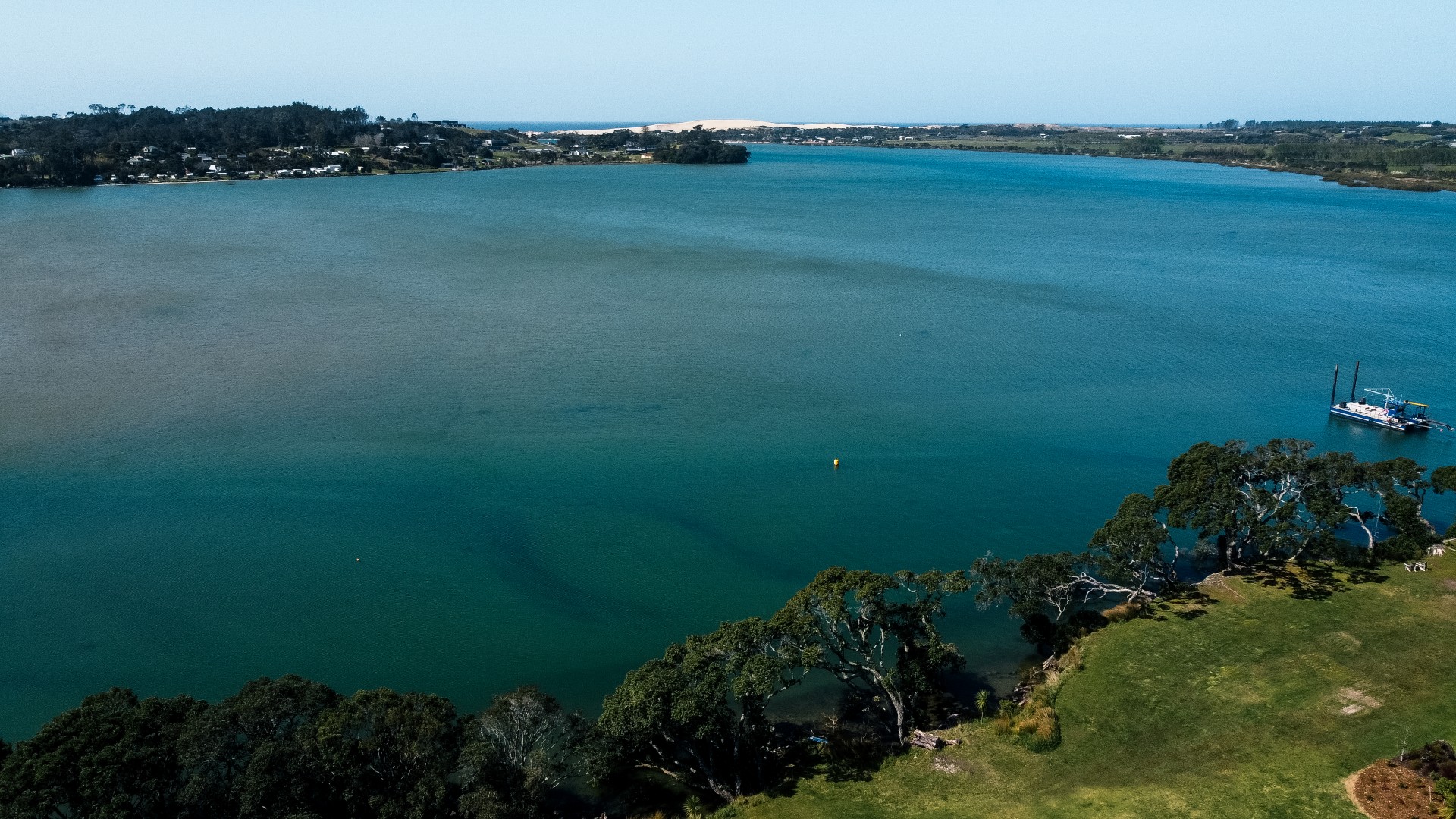 mangwhai-harbour-new-zealand-arcline-architecture