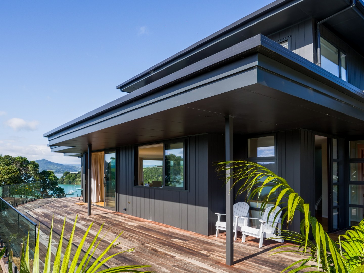 totara-north-residence-arcline-architecture-black-home