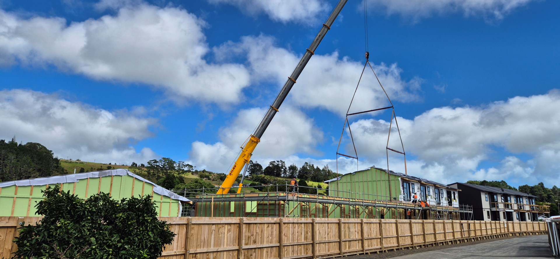 switzer-home-arcline-unit-development-crane-top-floor