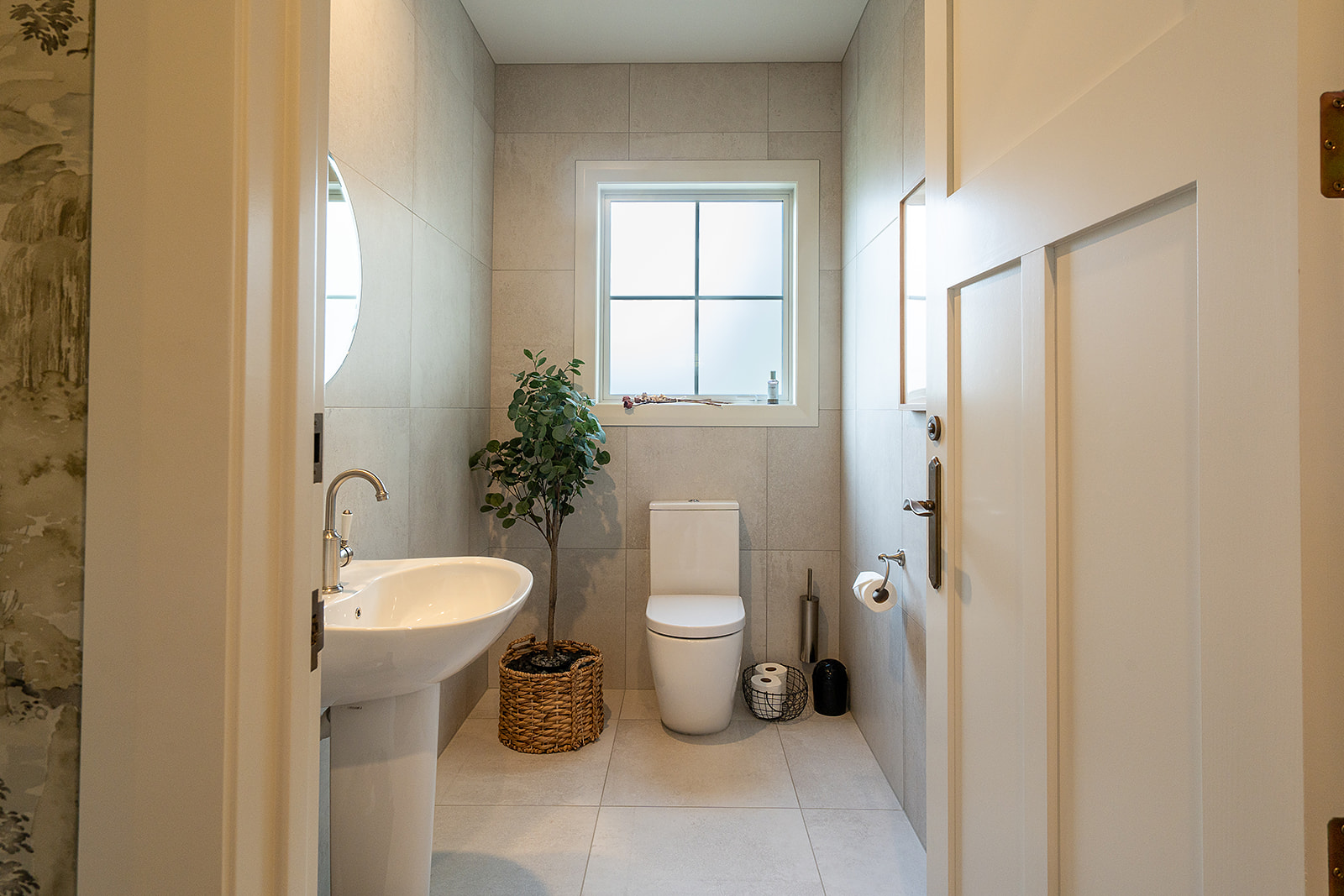 powder-room-toilet-basin-window-whangarei-country-farmhouse