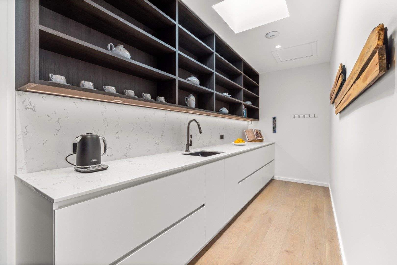 white-scullery-black-shelves-arcline-architecture-pa-road-residence